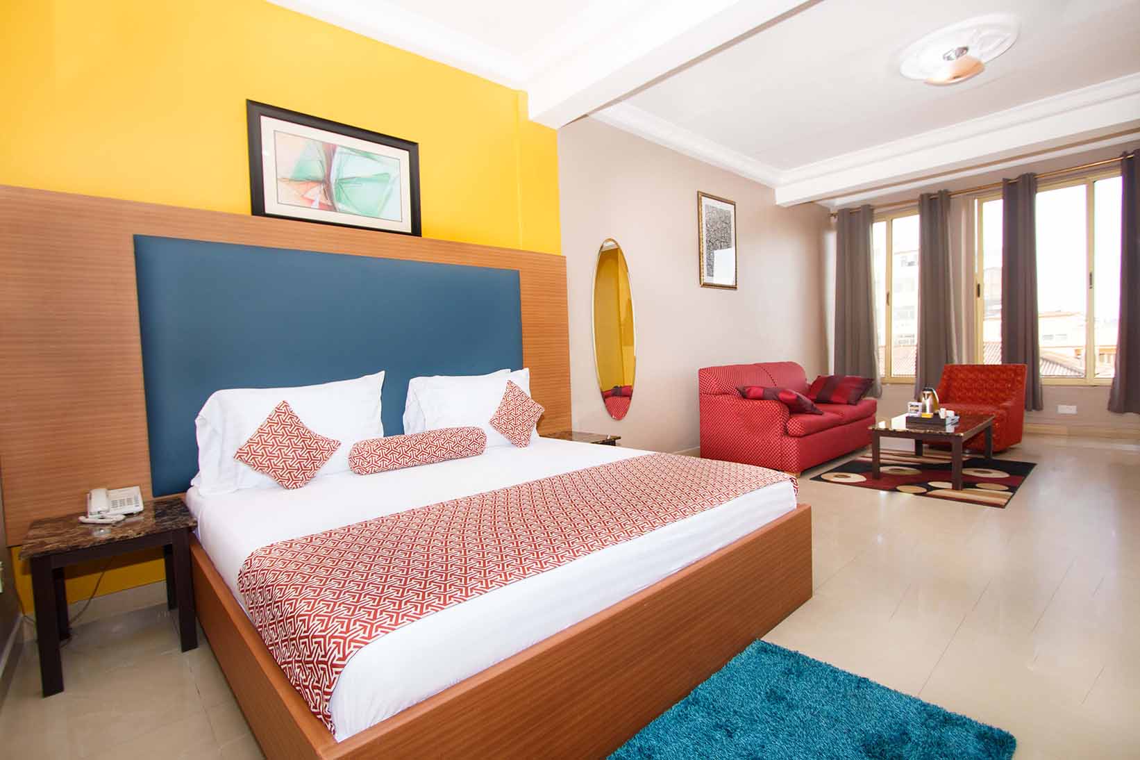 Suites With Balcony/Sea View - Prestige Suites Hotel